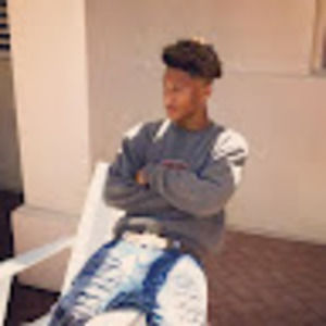 Meet your Posher, Makai